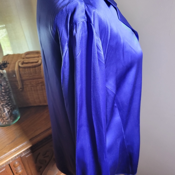 VINTAGE LIZ CLAIBORNE SAPPHIRE BLUE SILK BLOUSE - Picture 3 of 11